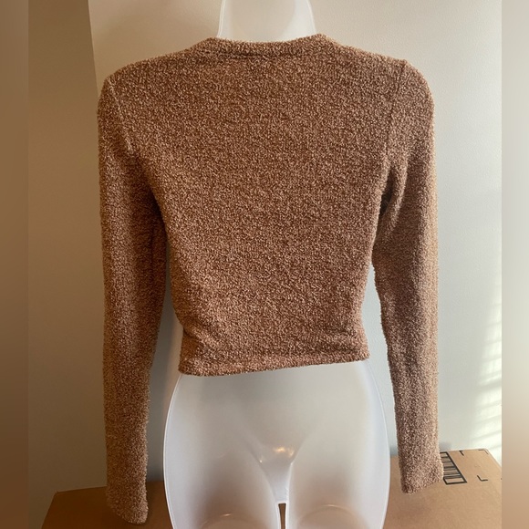 Wild Fable crop sweater w adjustable front. Size Small. TTS - Picture 3 of 4